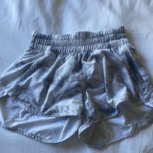 Lululemon shorts size 2